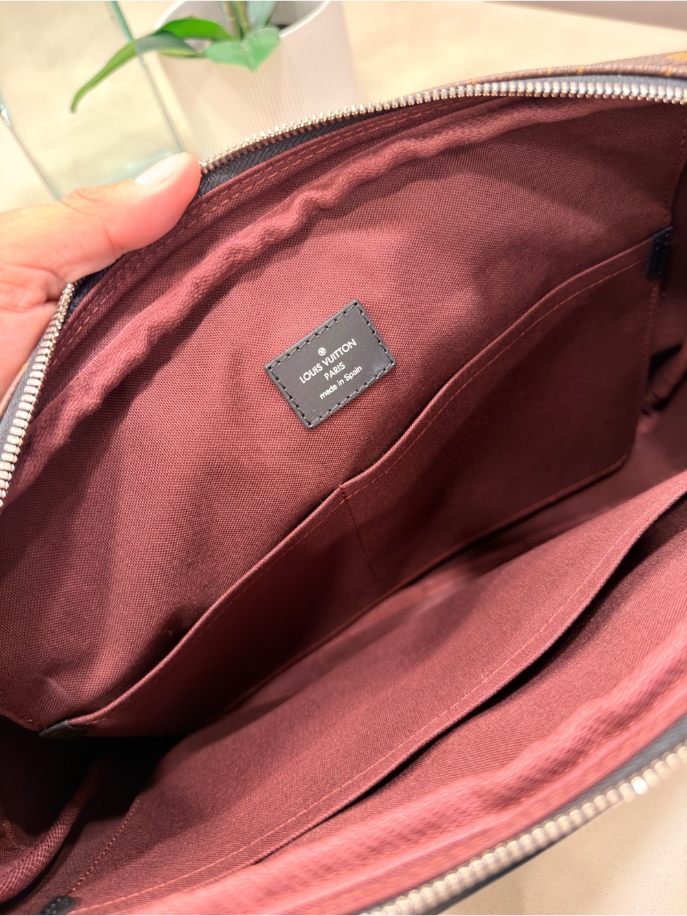 Louis Vuitton Porte-Documents Voyage PM in Monogram - Picture 5 of 8